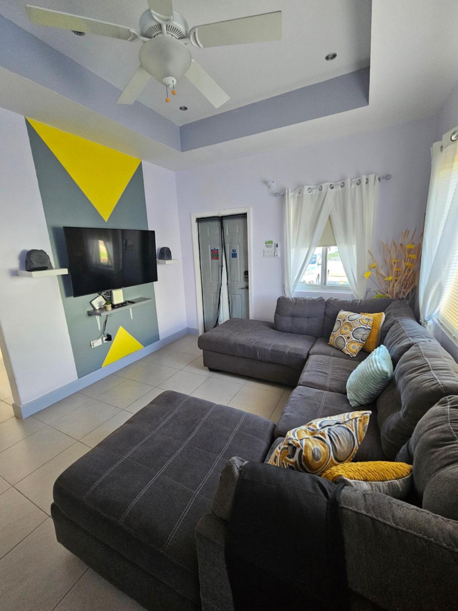 Summer Breeze Villa Lucea Luaran gambar